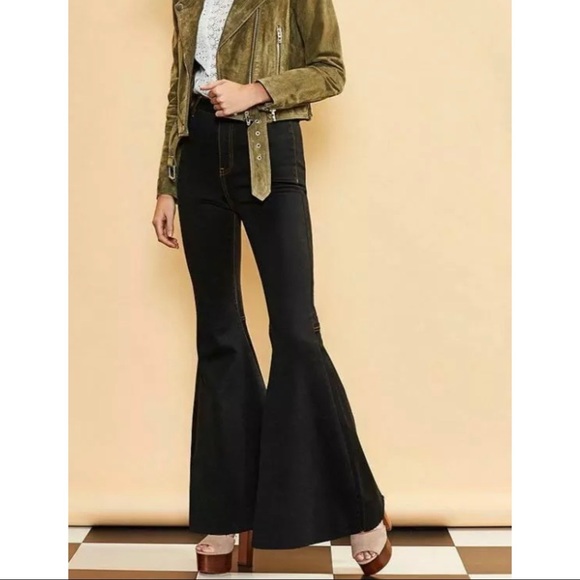 Chelsea & Violet Denim - Chelsea & Violet Black Bell Bottom Flare Jeans